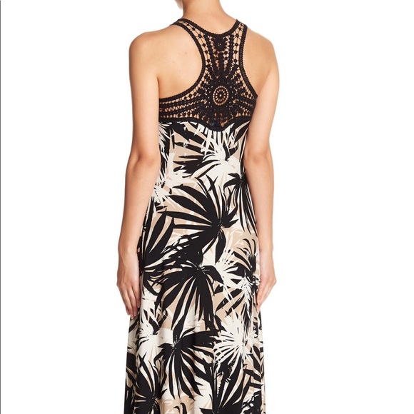 Gabby Skye Crochet Back Printed Maxi Dress - Picture 3 of 7